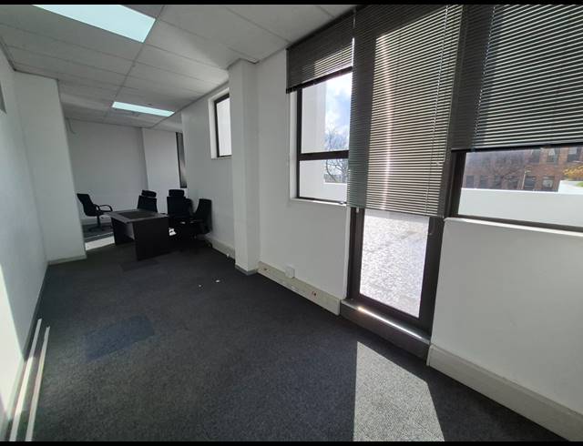 331M² OFFICE TO LET IN RIVONIA